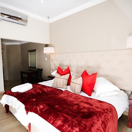 Abella Bed And Breakfast Vryburg Exterior photo